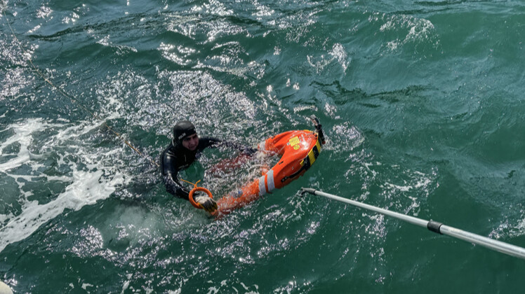 Marmara'da batan geminin kayıp mürettebatı için SAS komandoları ve 'kameralı can simidi' devrede