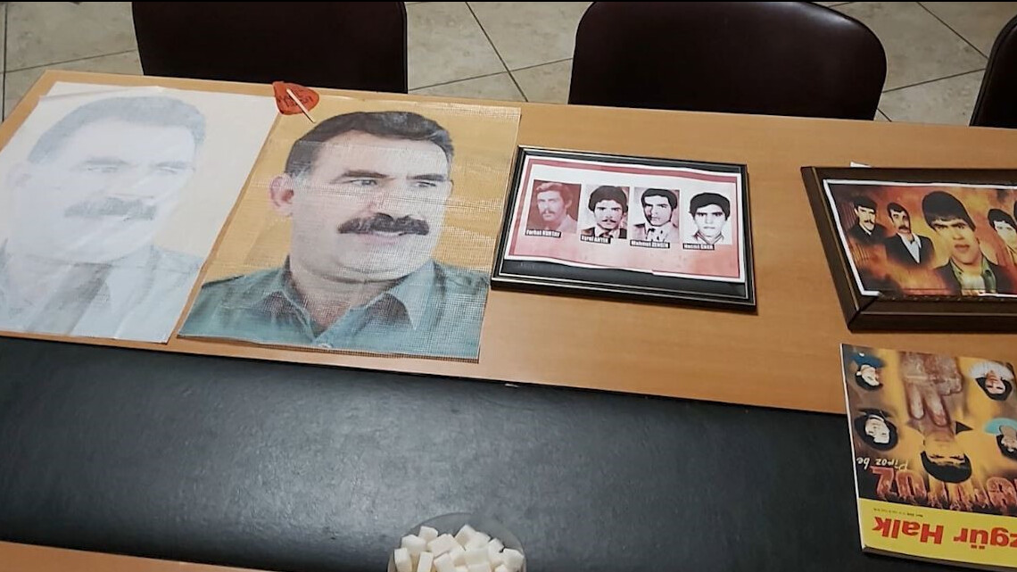 Sosyal medyada terör örgütü propagandası yapıyorlardı: Dem Parti merkezinde yakalandılar