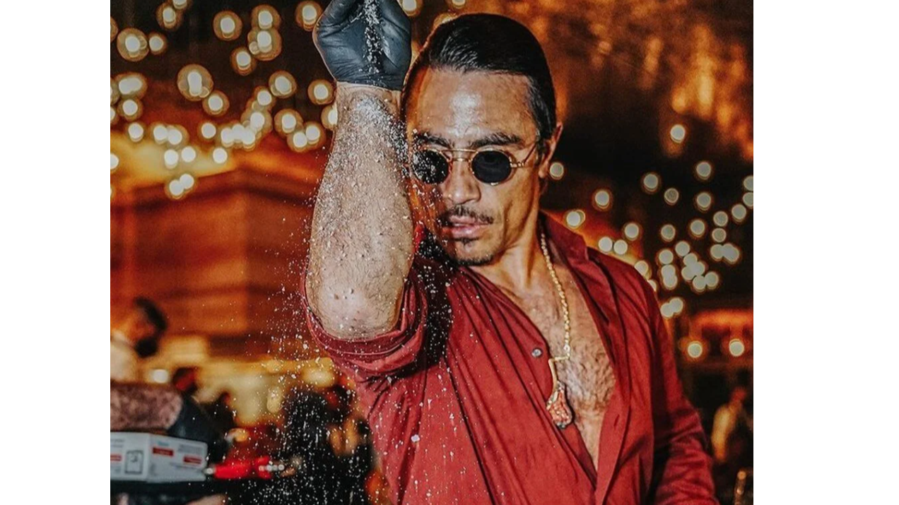 Bir bifteğe 27 bin lira isteyen Nusret, tasarruf için restorandaki ısıtıcıları kapatıyor