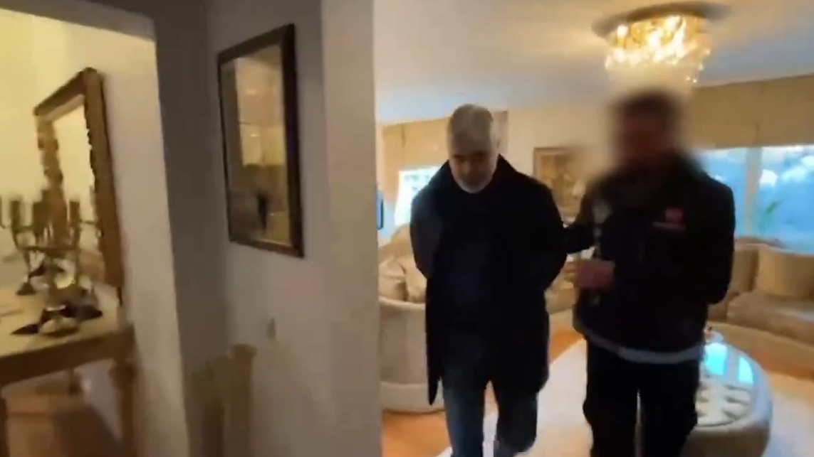 'Türk Escobar' Ürfi Çetinkaya suç örgütüne operasyon: 42 şüpheli yakalandı