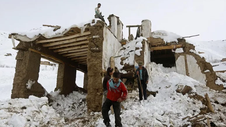 Bir heyelan faciası da Afganistan'da! En az 25 ölü 8 yaralı