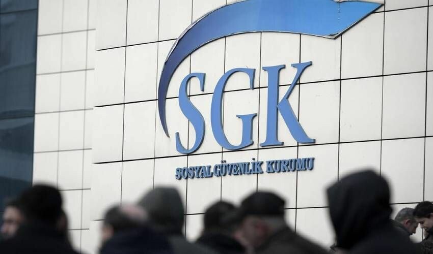 Staj ve çırak mağduriyeti giderilecek mi? SGK Uzmanı İsa Karakaş canlı yayında açıkladı... Staj ve çırak mağduriyeti giderilecek mi? SGK Uzmanı İsa Karakaş canlı yayında açıkladı... - 2. Resim
