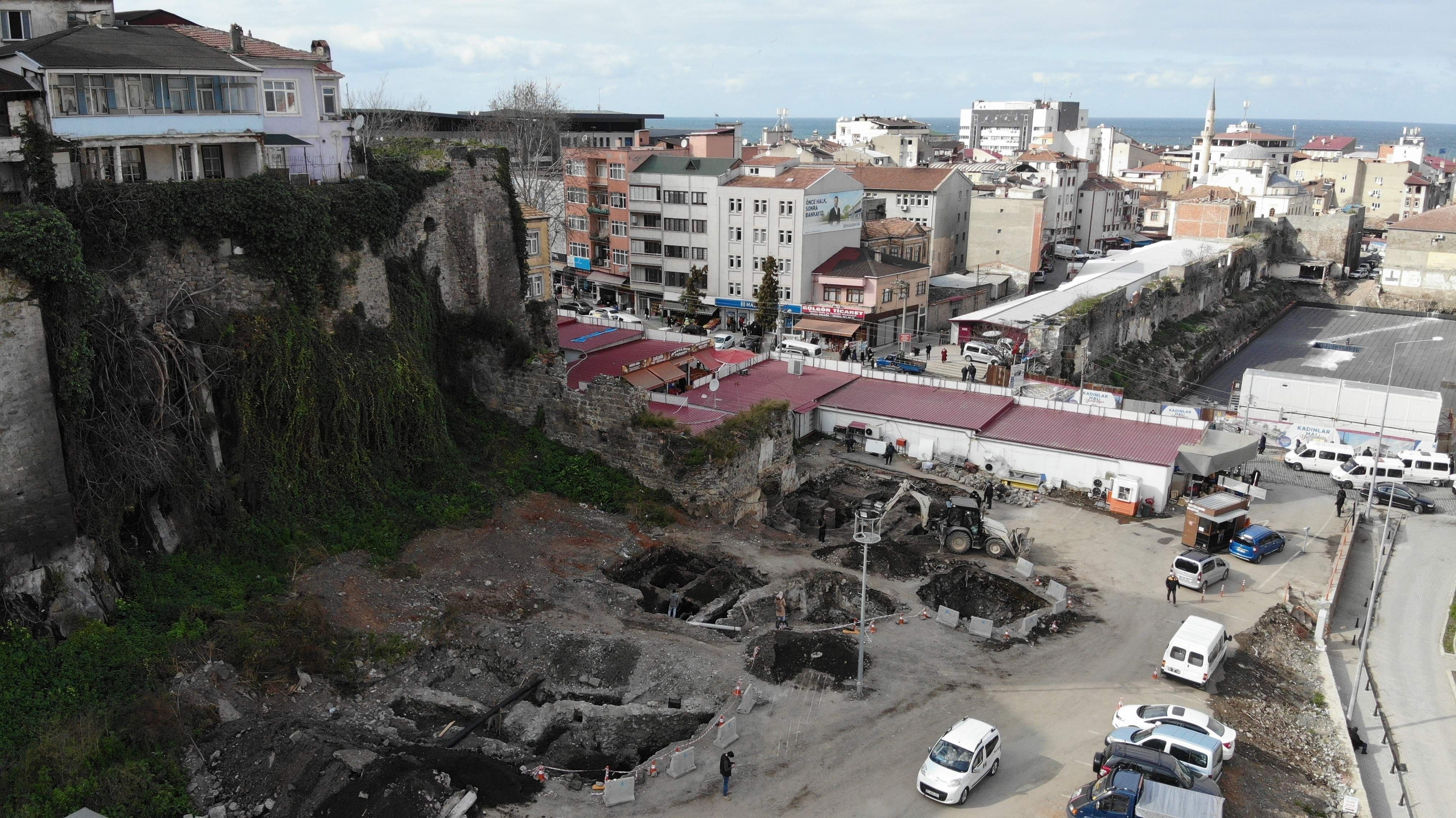Açık hava müzesi olacaktı otlara boğuldu! Tarihi yapının son hali görenleri üzdü Açık hava müzesi olacaktı otlara boğuldu! Tarihi yapının son hali görenleri üzdü - 3. Resim