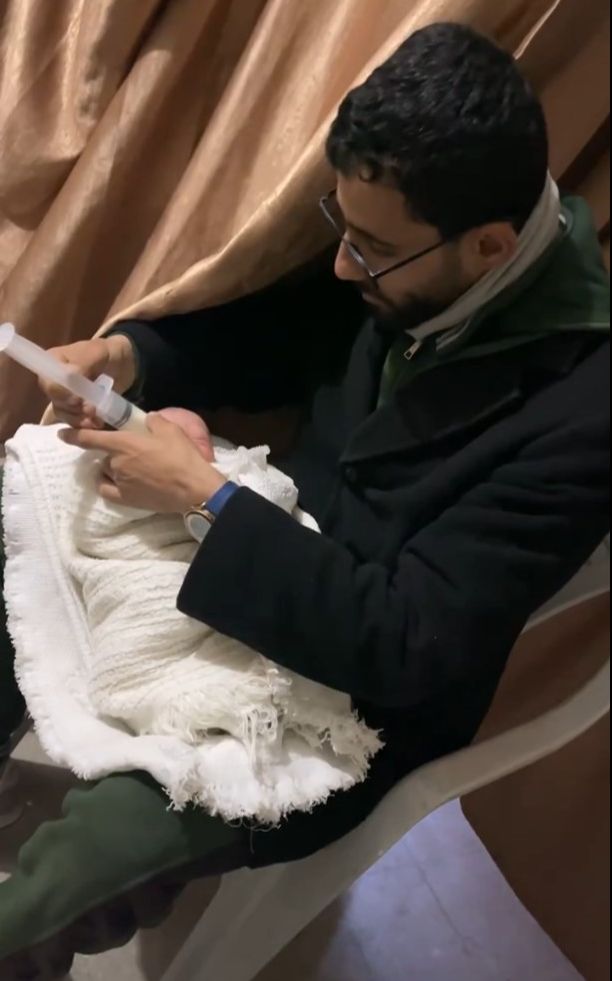 Gazze'deki gıda krizini g&ouml;zler &ouml;n&uuml;ne seren kare! Y&uuml;rek sızlattı - 4. Resim