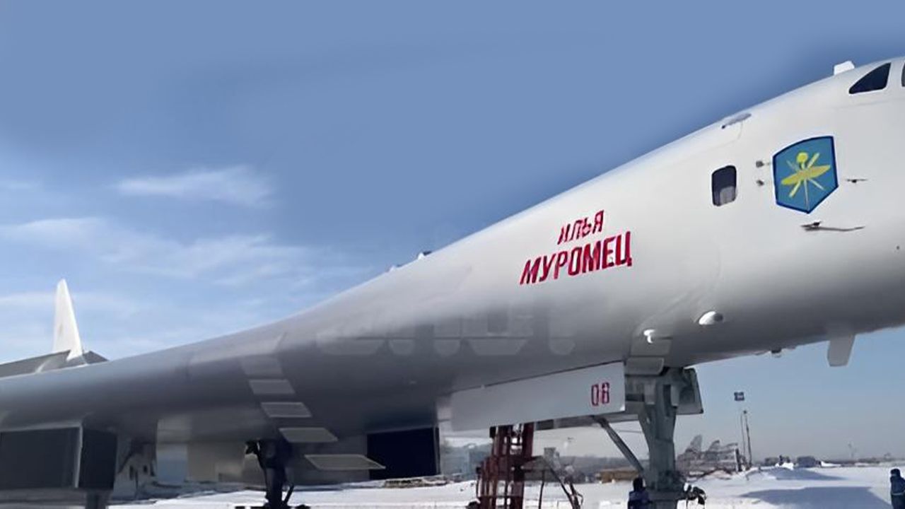 Putin'den gözdağı gibi hamle! Bombardıman uçağı Tu-160M ile uçtu - 1. Resim