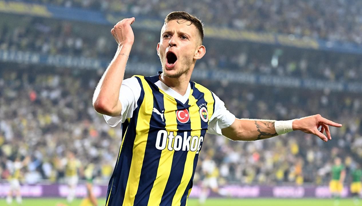 Sezon sonu Fenerbahçe'de zorlu kadro yapılanması! Sezon sonu Fenerbahçe'de zorlu kadro yapılanması! - 2. Resim