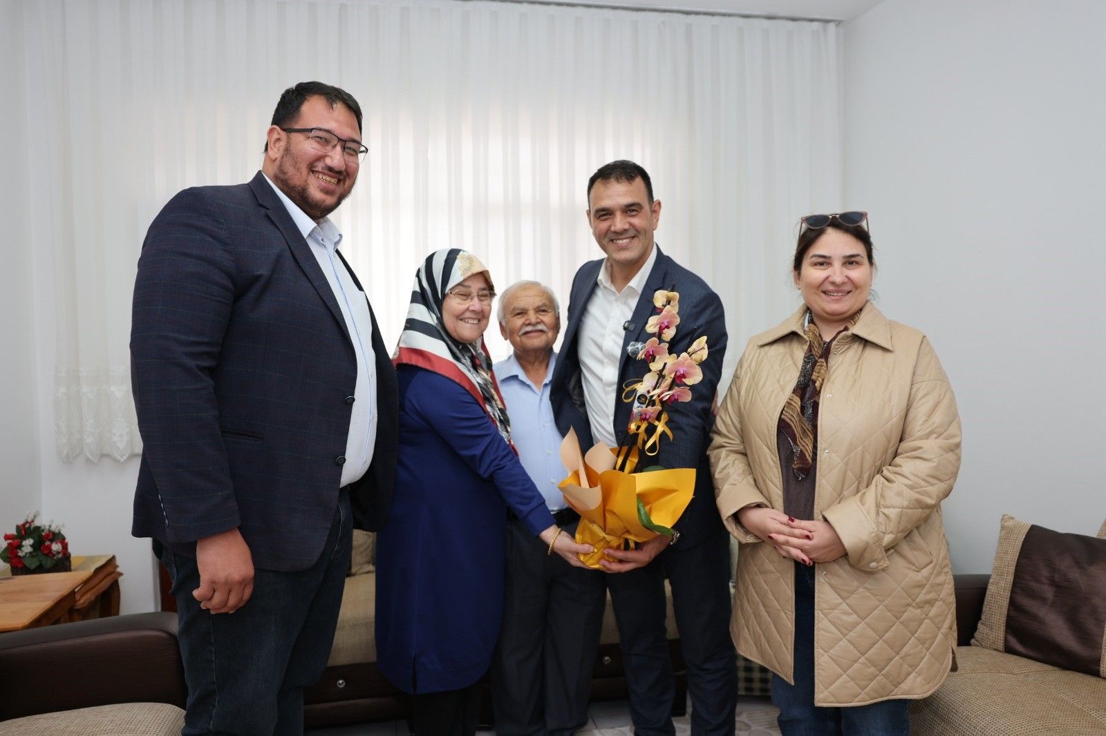 İlk Türk astronot Alper Gezeravcı'nın ailesine anlamlı hediye! 'Gurur duyuyorum' - 1. Resim