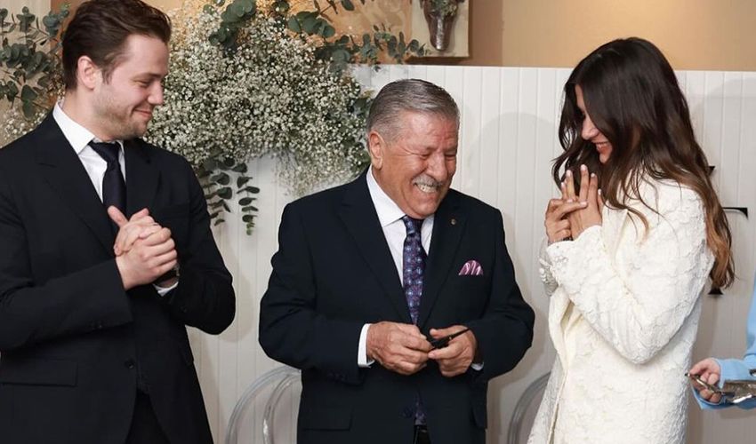 Tolga Sarıtaş ile Zeynep Mayruk nişanlandı! T&ouml;renden ilk fotoğraflar - 1. Resim