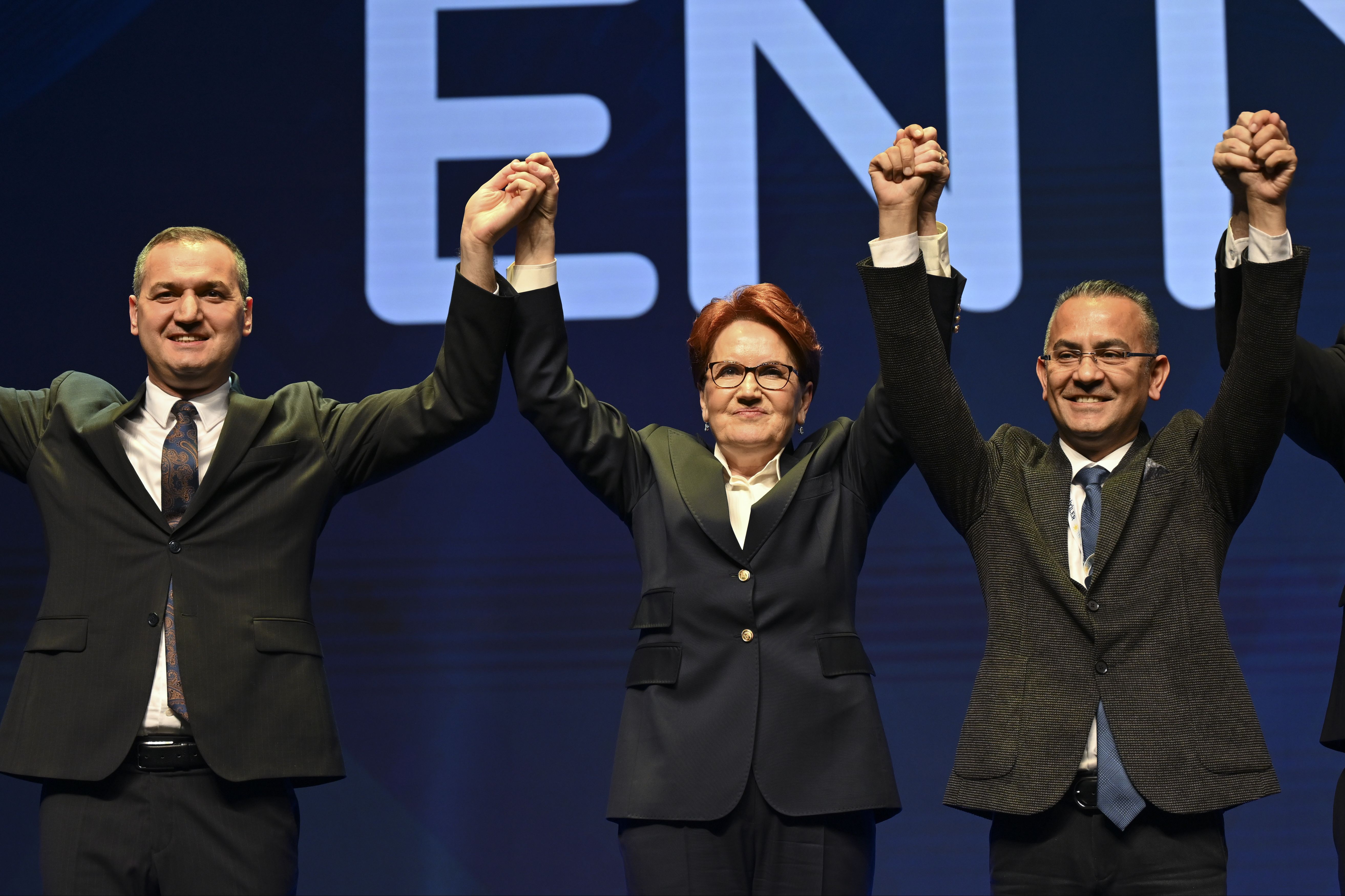 Akşener, seçim beyannamesini açıkladı: Tabela detayı dikkat çekti Akşener, seçim beyannamesini açıkladı: Tabela detayı dikkat çekti - 3. Resim