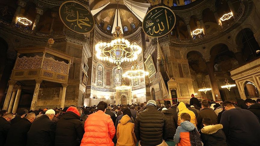 Bugün ne kandili? 24 Şubat hangi kandil var? Bugün ne kandili? 24 Şubat hangi kandil var? - 2. Resim