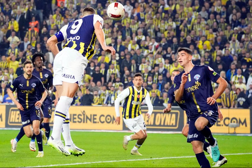 İsmail Kartal 6 ay Krunic'in peşinden koştu maça Mert Hakan Yandaş damga vurdu İsmail Kartal 6 ay Krunic'in peşinden koştu maça Mert Hakan Yandaş damga vurdu - 1. Resim