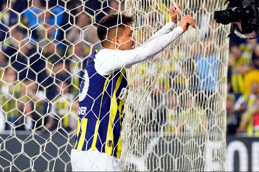 İsmail Kartal 6 ay Krunic'in peşinden koştu maça Mert Hakan Yandaş damga vurdu İsmail Kartal 6 ay Krunic'in peşinden koştu maça Mert Hakan Yandaş damga vurdu - 2. Resim