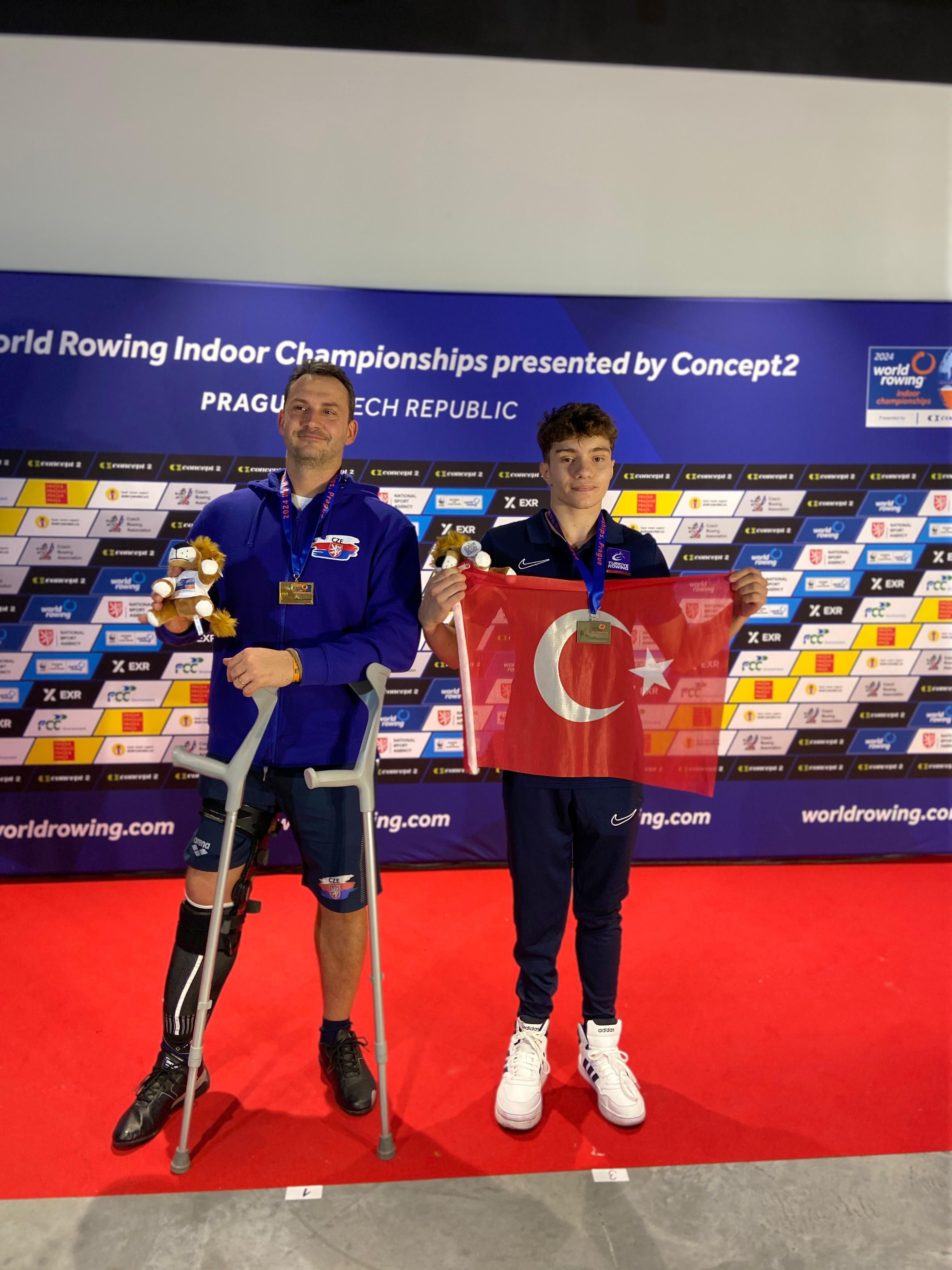 Yiğit Doğukan Bozkurt gururlandırdı! Milli sporcu 2 madalya kazanarak dünya üçüncüsü oldu Yiğit Doğukan Bozkurt gururlandırdı! Milli sporcu 2 madalya kazanarak dünya üçüncüsü oldu - 1. Resim