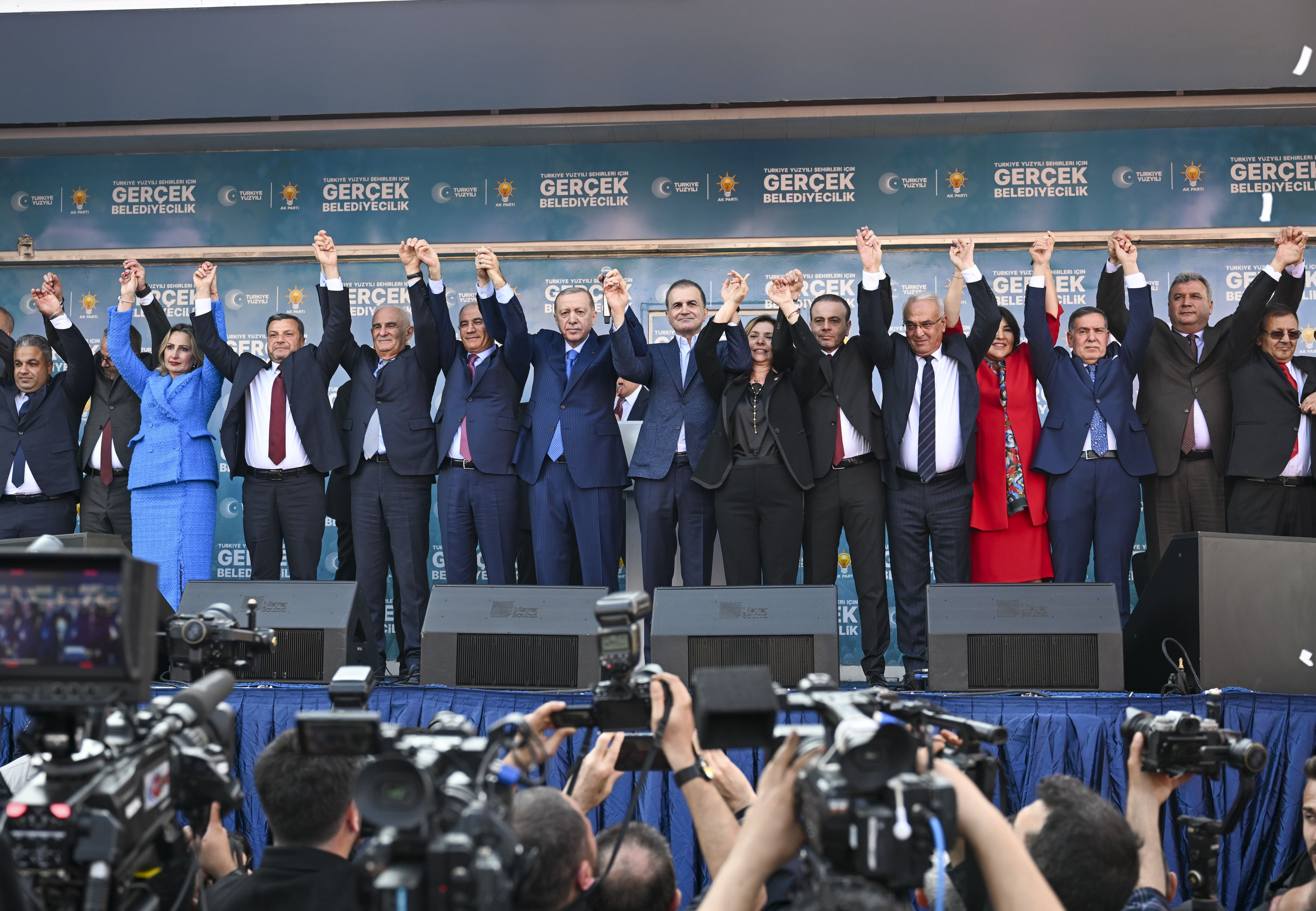 Cumhurbaşkanı Erdoğan, 'Yeni müjdelerimiz yolda' dedi ve ekledi: Türkiye savunma sanayi alanında adeta bir destan yazıyor Cumhurbaşkanı Erdoğan, 'Yeni müjdelerimiz yolda' dedi ve ekledi: Türkiye savunma sanayi alanında adeta bir destan yazıyor - 5. Resim