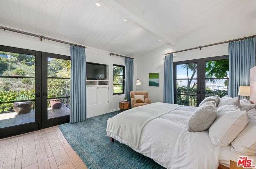 Hollywood yıldızı Charlize Theron malikanesini satışa çıkardı! Fiyatı İstanbul'daki daireden ucuz - 4. Resim