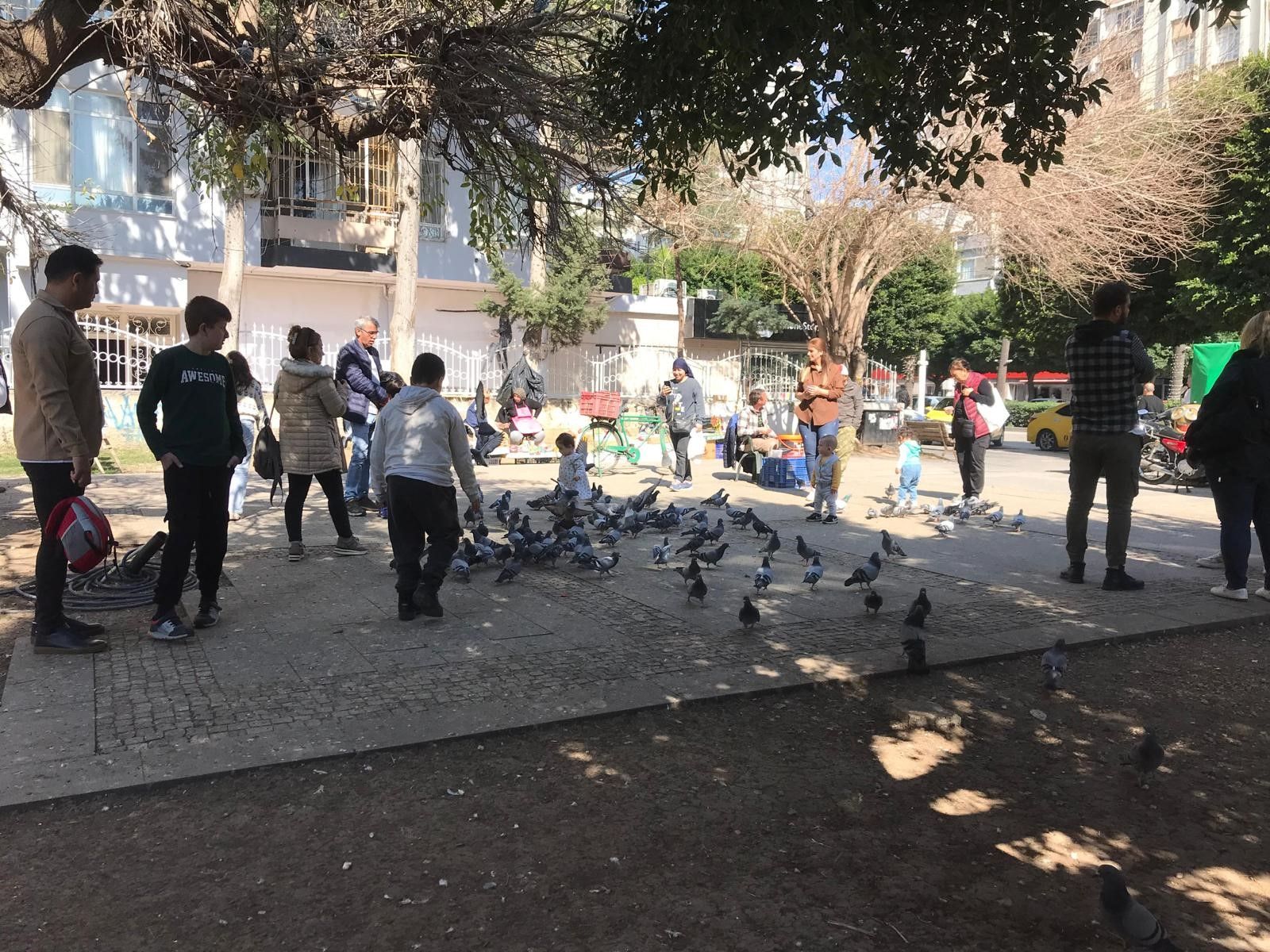 Şubat ayında baharı yaşadılar! Güneşi gören parklara akın etti - 1. Resim