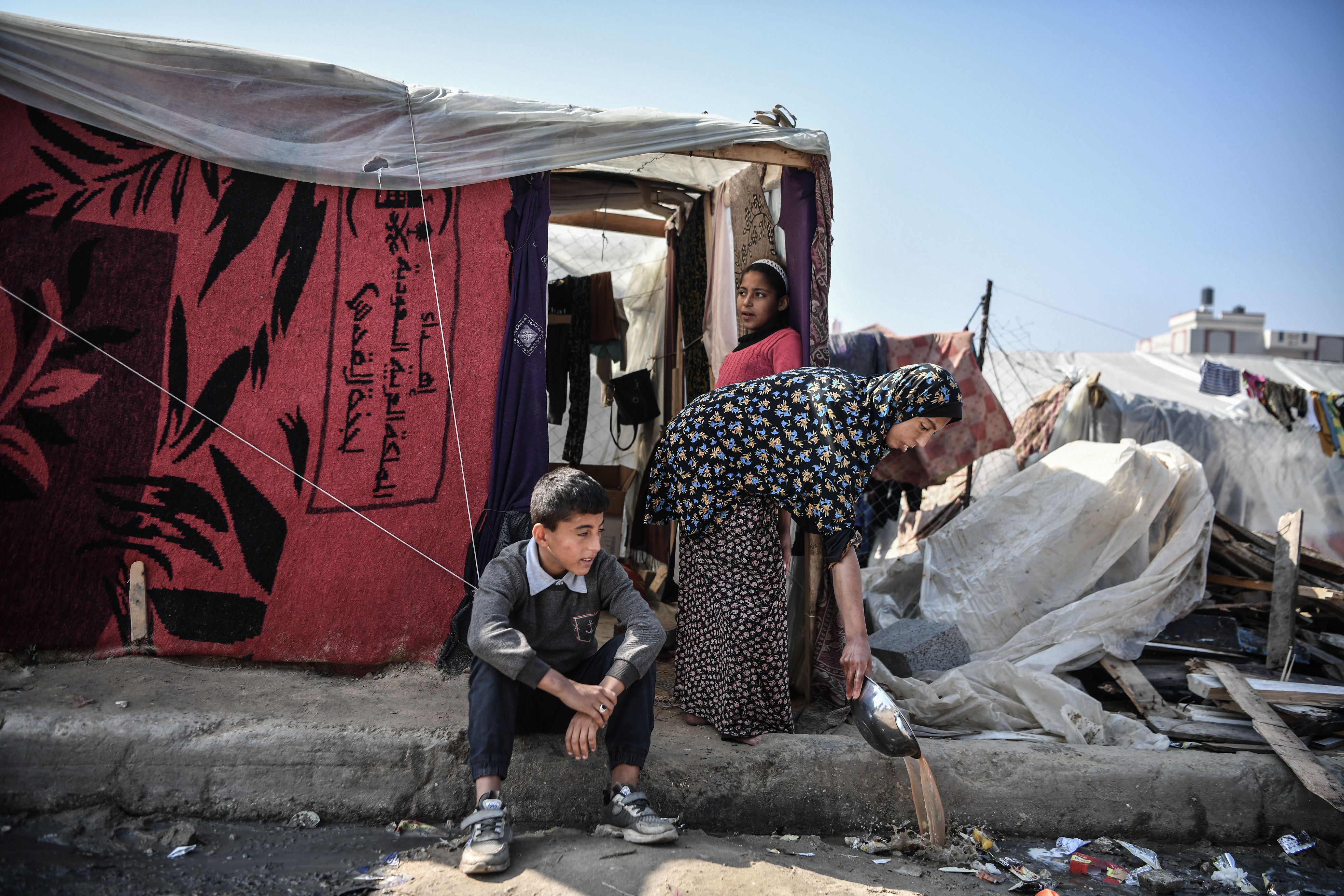 Gazze'de 'hayatta kalmanın' yükü de çocuklarda - 1. Resim