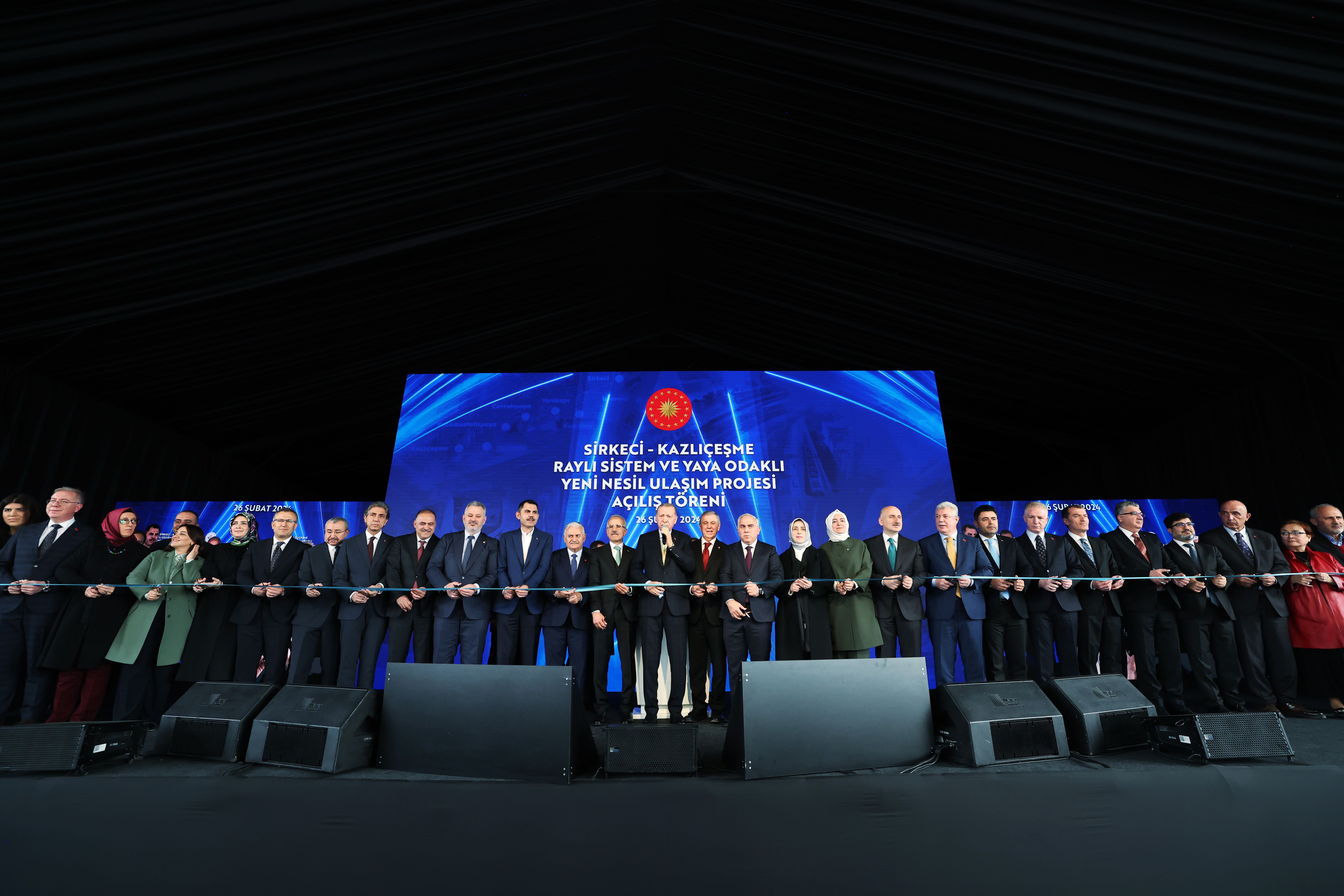 Sirkeci-Kazlıçeşme tren hattı açıldı! Erdoğan'dan İmamoğlu'na: 5 yıl boşa geçti, hiçbir şey yapılmadı Sirkeci-Kazlıçeşme tren hattı açıldı! Erdoğan'dan İmamoğlu'na: 5 yıl boşa geçti, hiçbir şey yapılmadı - 2. Resim