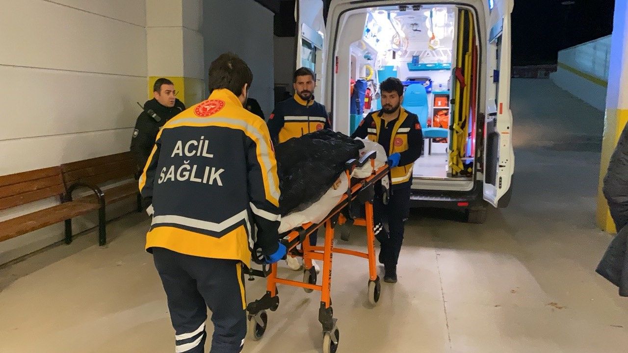 Adıyaman’da meydan savaşı gibi akraba kavgası: 3 ölü, 2 yaralı Adıyaman’da meydan savaşı gibi akraba kavgası: 3 ölü, 2 yaralı - 2. Resim