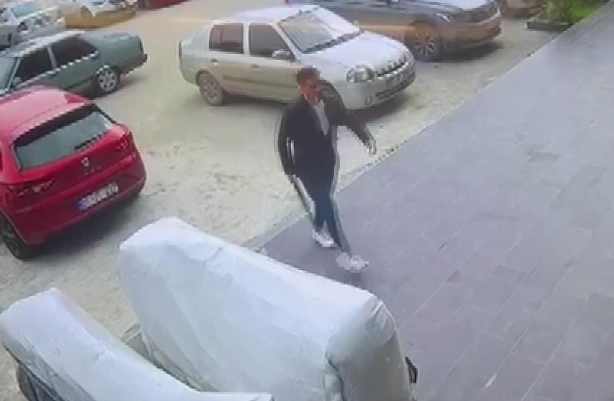 Boşandığı karısının iş yerini basıp dehşet saçtı Boşandığı karısının iş yerini basıp dehşet saçtı - 2. Resim