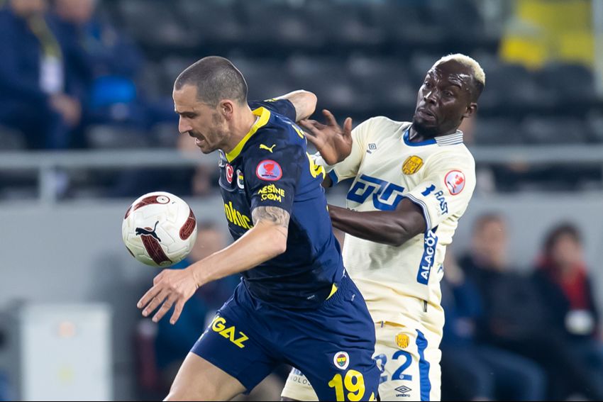 İsmail Kartal'ı Emre Belözoğlu değil Fatih Terim'in öğrencileri yıktı! - 5. Resim