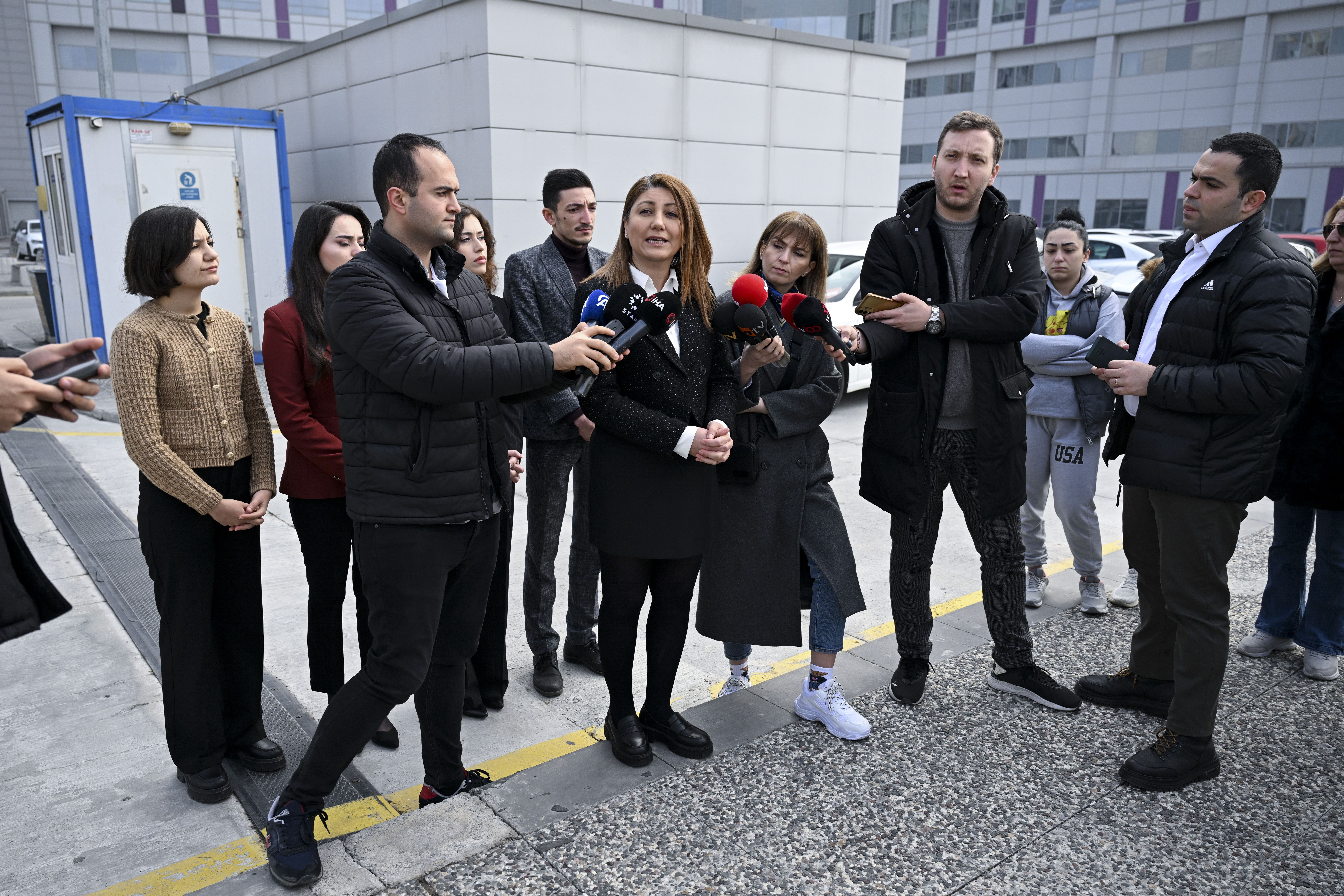 Okulda beyin kanaması geçiren Mira ilk ifadesini verdi! Okulda beyin kanaması geçiren Mira ilk ifadesini verdi!