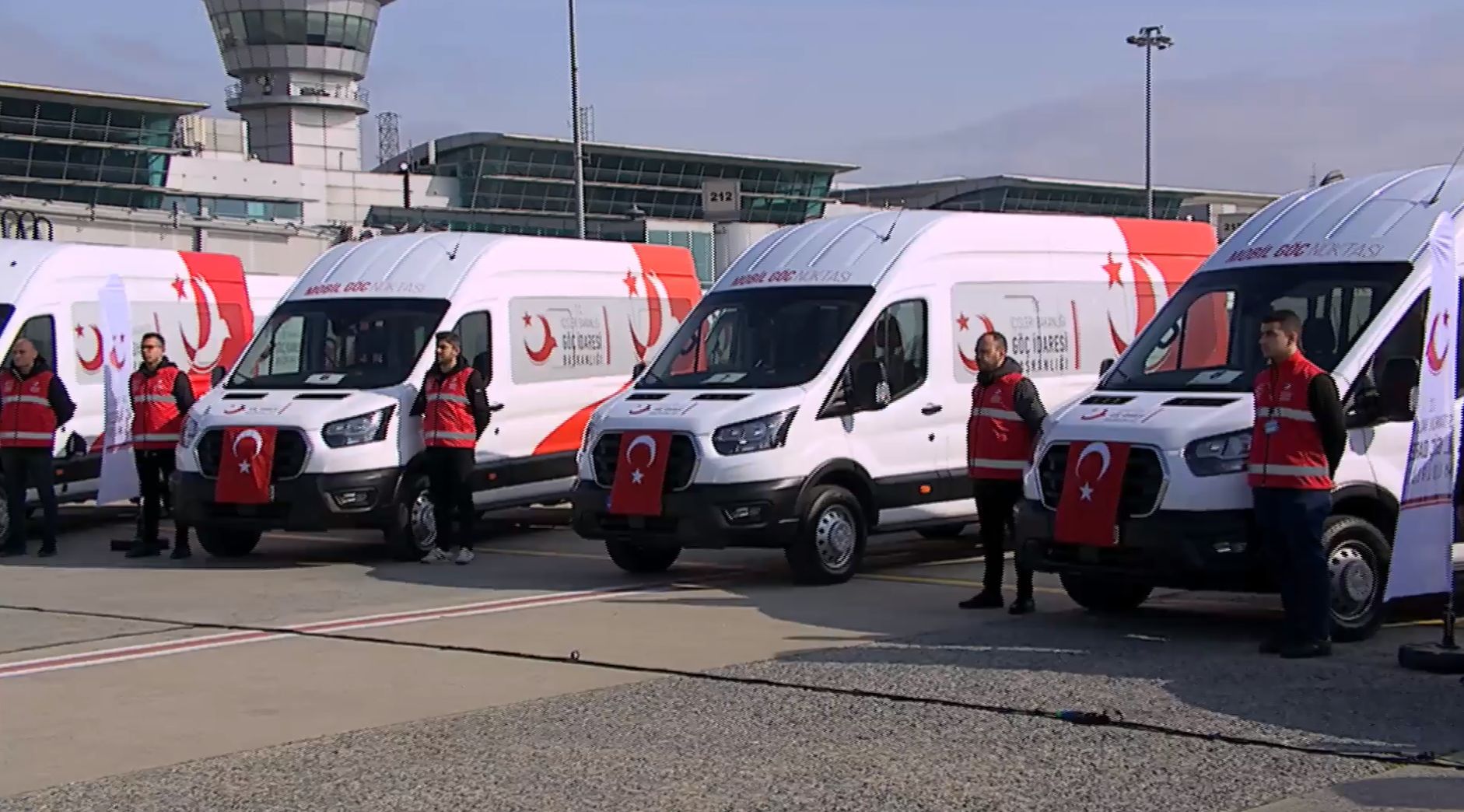 Yerlikaya duyurdu! İstanbul'da 65 yeni Mobil Göç Noktası aracı daha hizmete girdi Yerlikaya duyurdu! İstanbul'da 65 yeni Mobil Göç Noktası aracı daha hizmete girdi - 1. Resim