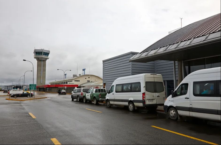 Yürüyerek bindiği uçaktan cenazesi çıktı - 1. Resim