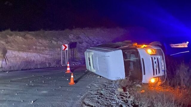 Ankara’da askerleri taşıyan servis aracı devrildi, 1 asker yaralandı - 1. Resim
