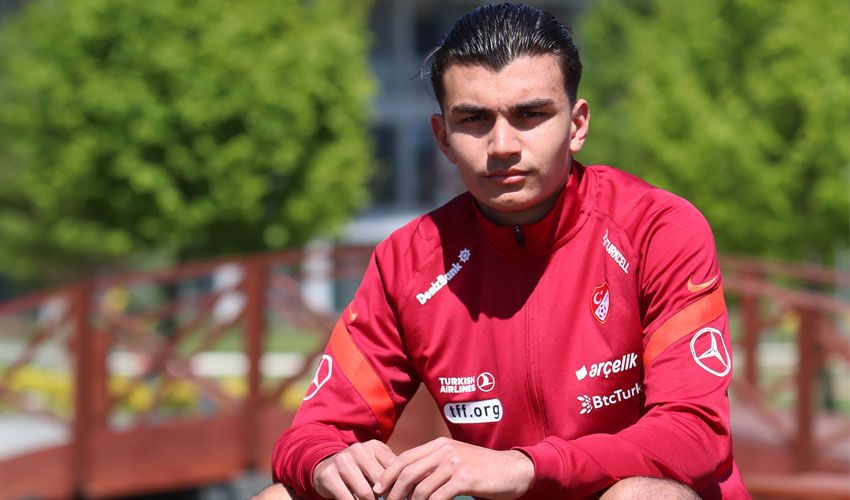 Can Uzun milli takım tercihini yaptı! Nürnberg'in 18 yaşındaki golcüsü performansıyla büyülüyor Can Uzun milli takım tercihini yaptı! Nürnberg'in 18 yaşındaki golcüsü performansıyla büyülüyor - 1. Resim