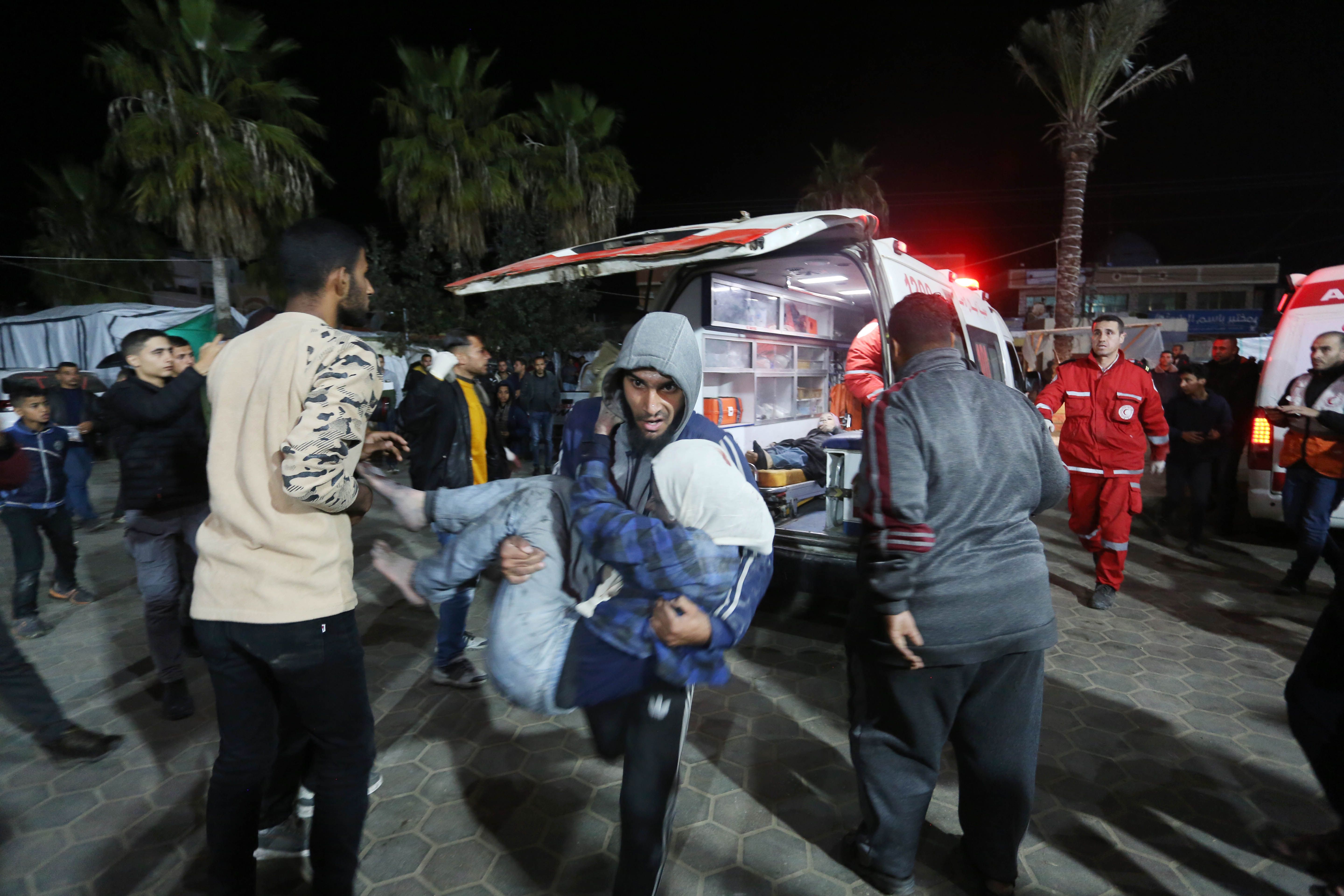 Gazze'de durum içler acısı! İsrail'in bombasından kurtulan açlıktan ölüyor... - 1. Resim