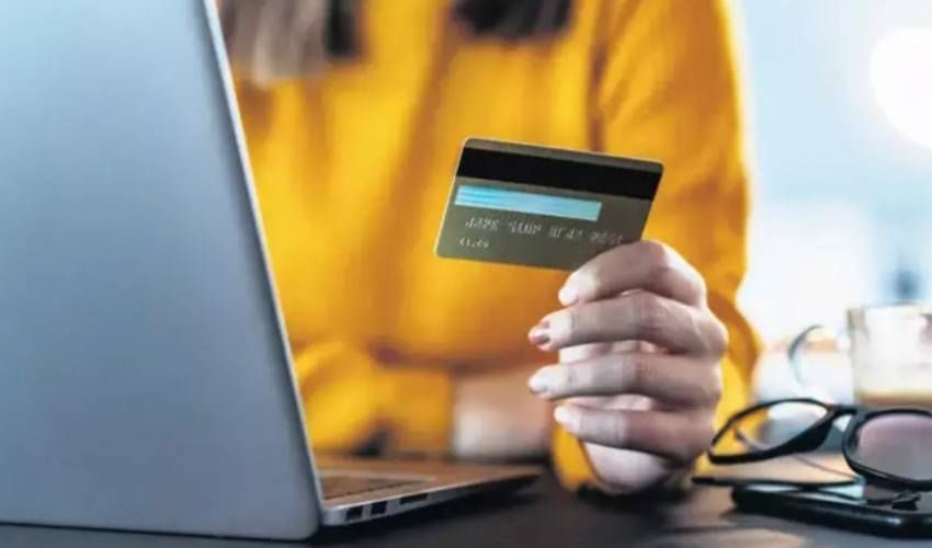 Kredi kartlarında yeni dönem başladı! Aidat ücretlerine fahiş zam geldi, 1.500 liranızı hemen geri alabilirsiniz Kredi kartlarında yeni dönem başladı! Aidat ücretlerine fahiş zam geldi, 1.500 liranızı hemen geri alabilirsiniz - 2. Resim