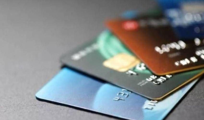 Kredi kartlarında yeni dönem başladı! Aidat ücretlerine fahiş zam geldi, 1.500 liranızı hemen geri alabilirsiniz Kredi kartlarında yeni dönem başladı! Aidat ücretlerine fahiş zam geldi, 1.500 liranızı hemen geri alabilirsiniz - 1. Resim