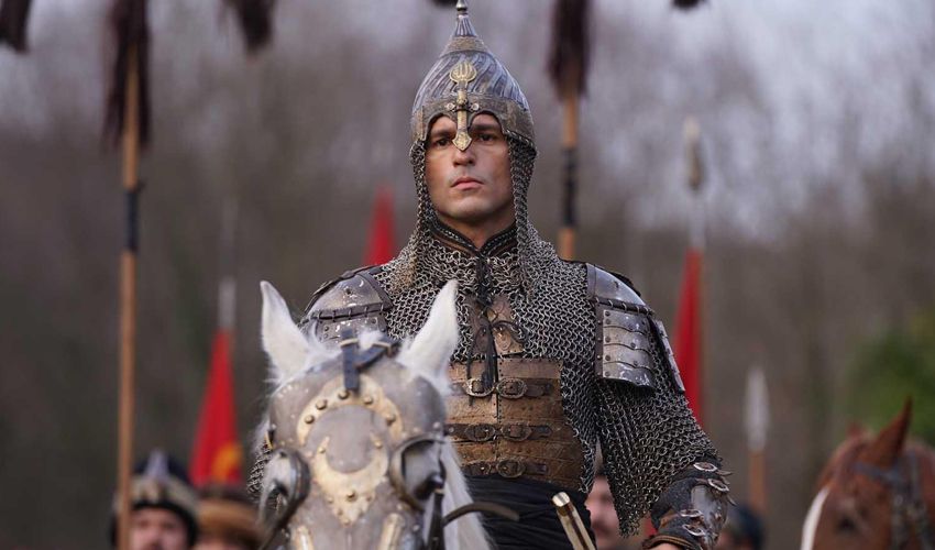 ‘Mehmed: Fetihler Sultanı’ dizisi ilk bölümüyle izleyiciden tam not aldı - 2. Resim