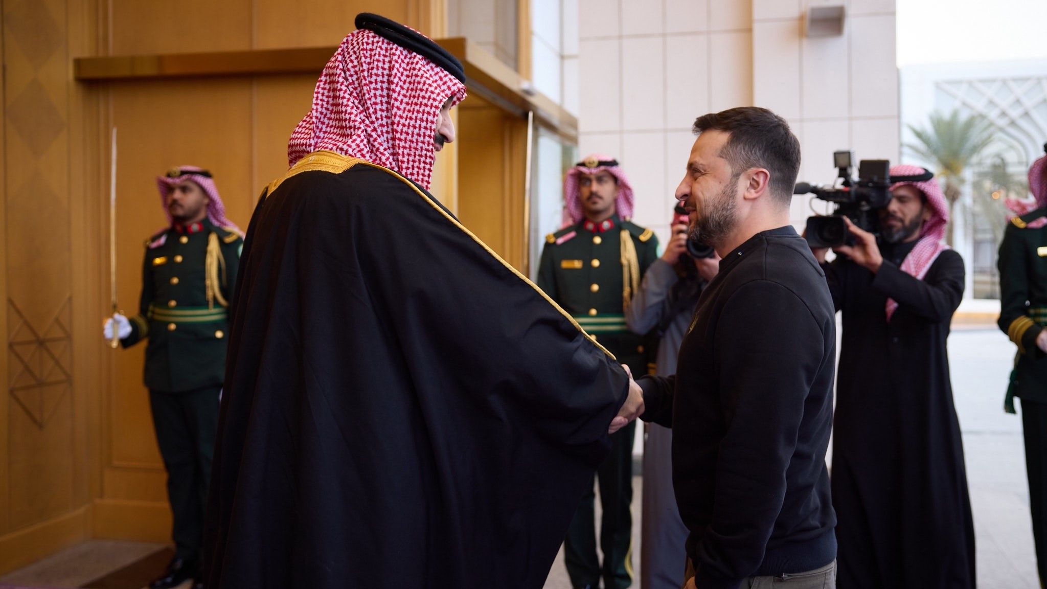 Riyad'da peş peşe kritik zirveler: Dün Ruslar bugün Zelenskiy görüştü Riyad'da peş peşe kritik zirveler: Dün Ruslar bugün Zelenskiy görüştü - 1. Resim