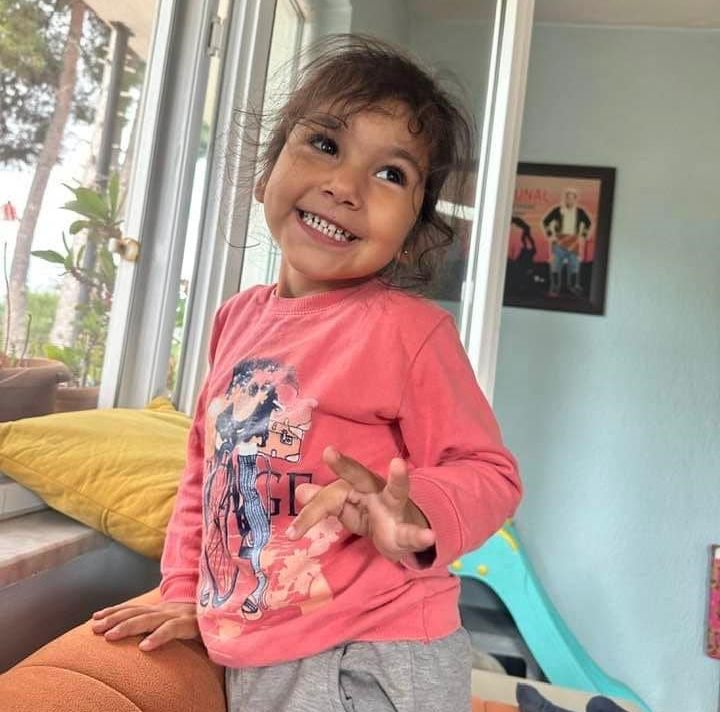 Serum verilerek evine gönderilen çocuk, tekrar hastaneye götürülürken ambulansta öldü - 1. Resim