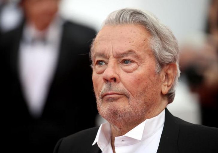 Ünlü aktör Alain Delon'un evinde 72 silah ve binlerce mermi ele geçirildi Ünlü aktör Alain Delon2un evinde 72 silah ve binlerce mermi ele geçirildi - 2. Resim