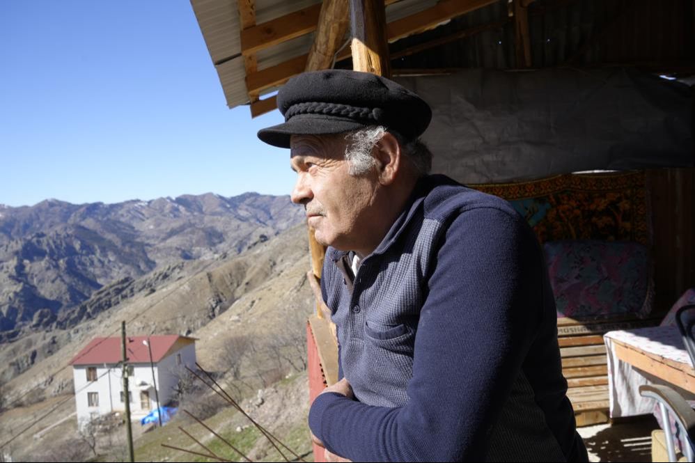 Doktorlar '15 yaşını g&ouml;remez' dedi, &ouml;ğretmen baba kızını tedavi etti! - 4. Resim