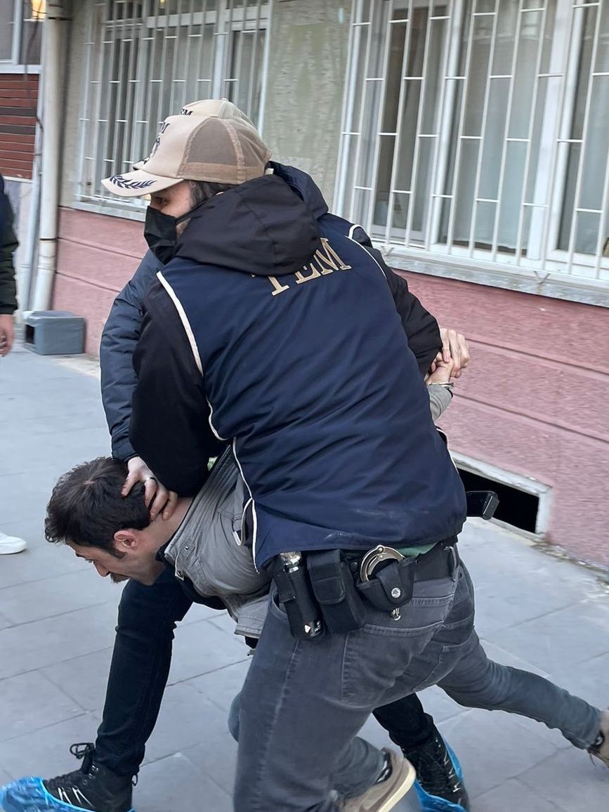 Yeşil Sol Parti'den vekil adayı olmuştu! Terör örgütü üyesi olmaktan 6 yıl hapse çarptırıldı - 1. Resim