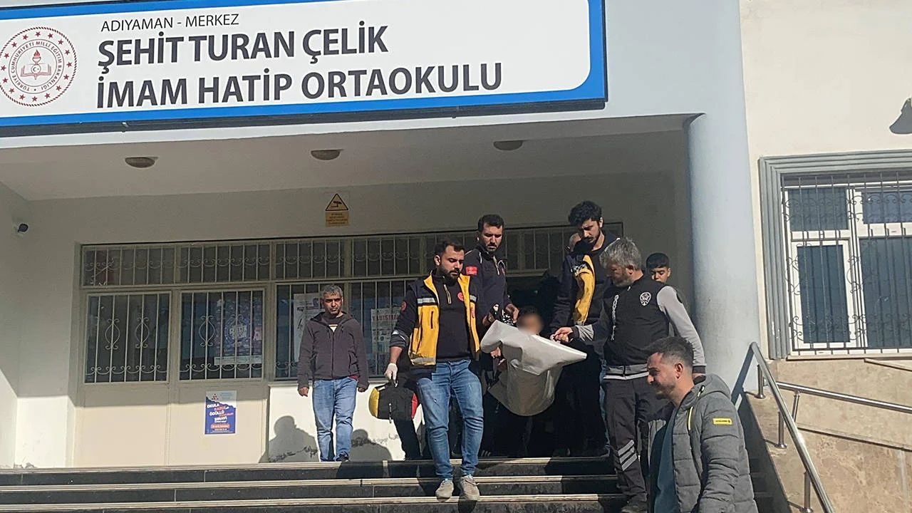 Anne ve babalar dikkat! Haberler peş peşe geldi, &ccedil;ocuklar arasında şiddet patladı - 4. Resim