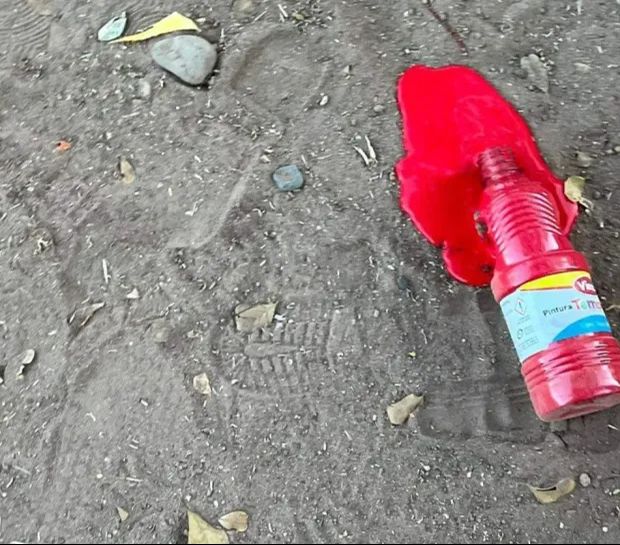 Böyle kaynana düşman başına! Geline yaşattıkları davetlilerin kanını dondurdu Böyle kaynana düşman başına! Gelinin başına gelenler davetlilerin kanını dondurdu - 2. Resim
