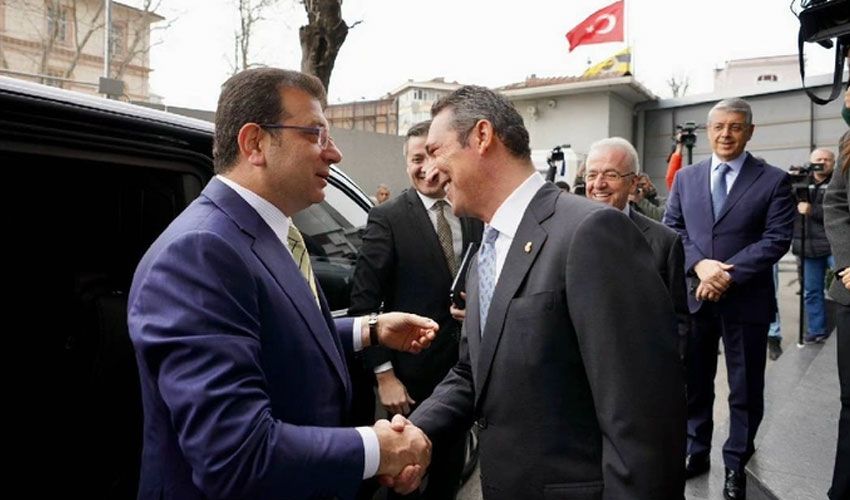 Ekrem İmamoğlu, Ali Koç'u ziyaret etti! Kravat rengi diyaloğu gündem oldu Ekrem İmamoğlu, Ali Koç'u ziyaret etti! Kravat rengi diyaloğu gündem oldu - 2. Resim