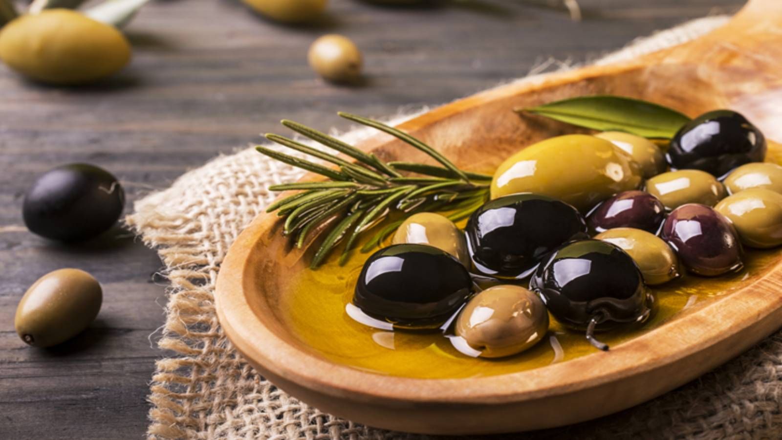 Her sabah mutlaka yiyin! Zeytinin bilinmeyen faydalarını duyunca yemeden geçemeyeceksiniz Her sabah mutlaka yiyin! Zeytinin bilinmeyen faydalarını duyunca yemeden geçemeyeceksiniz - 1. Resim