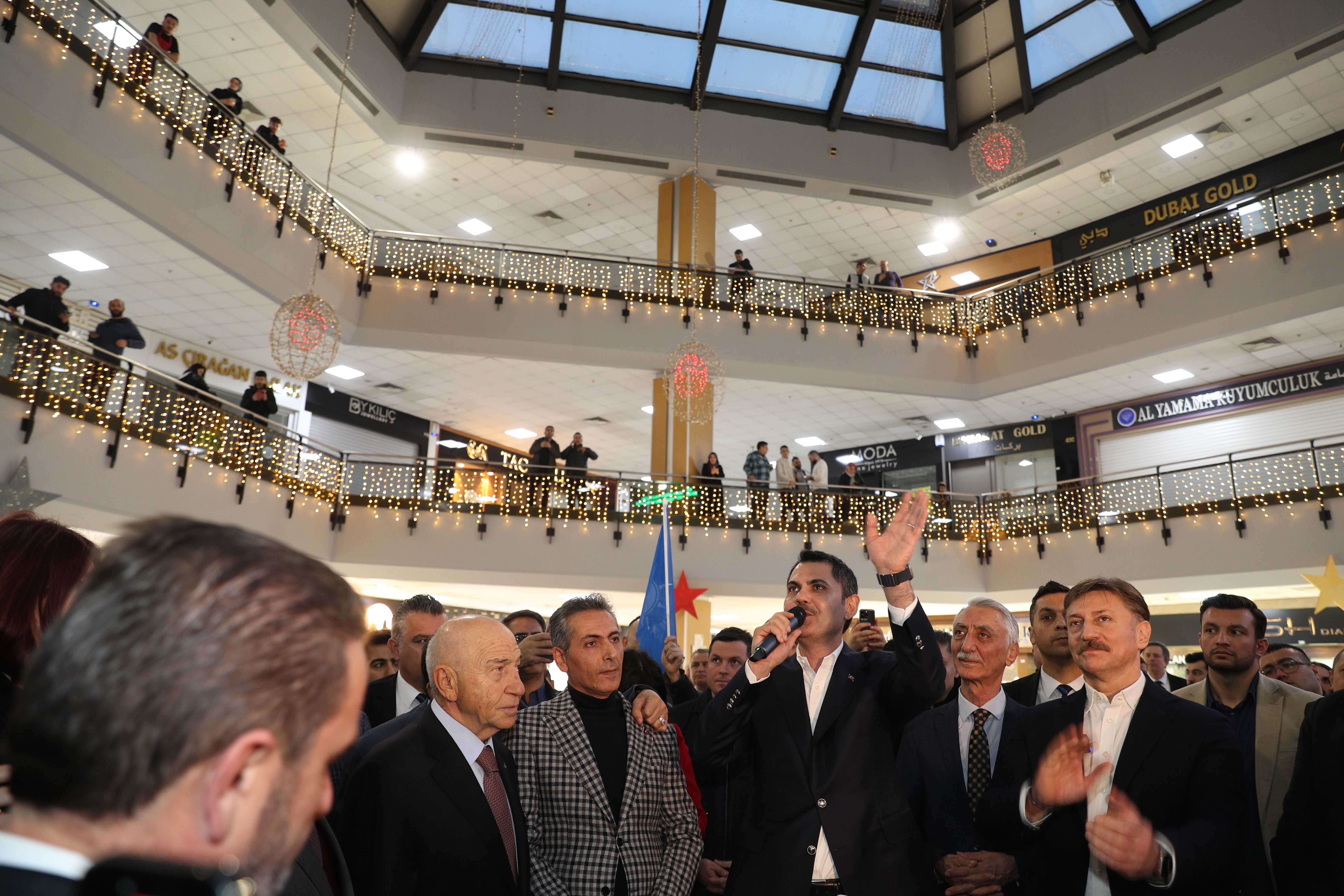 İBB Başkan Adayı Murat Kurum'dan Kuyumcukent esnafına ziyaret İBB Başkan Adayı Murat Kurum'dan Kuyumcukent esnafına ziyaret - 2. Resim