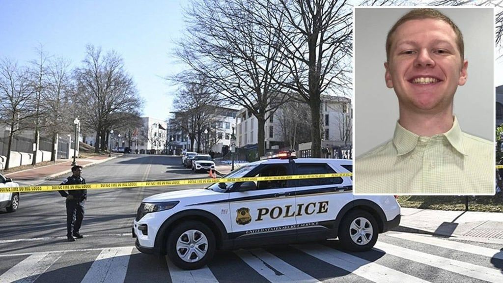 Kendini ateşe veren Bushnell'e ABD'li eski askerlerden destek: Üniformalarını yaktılar - 1. Resim