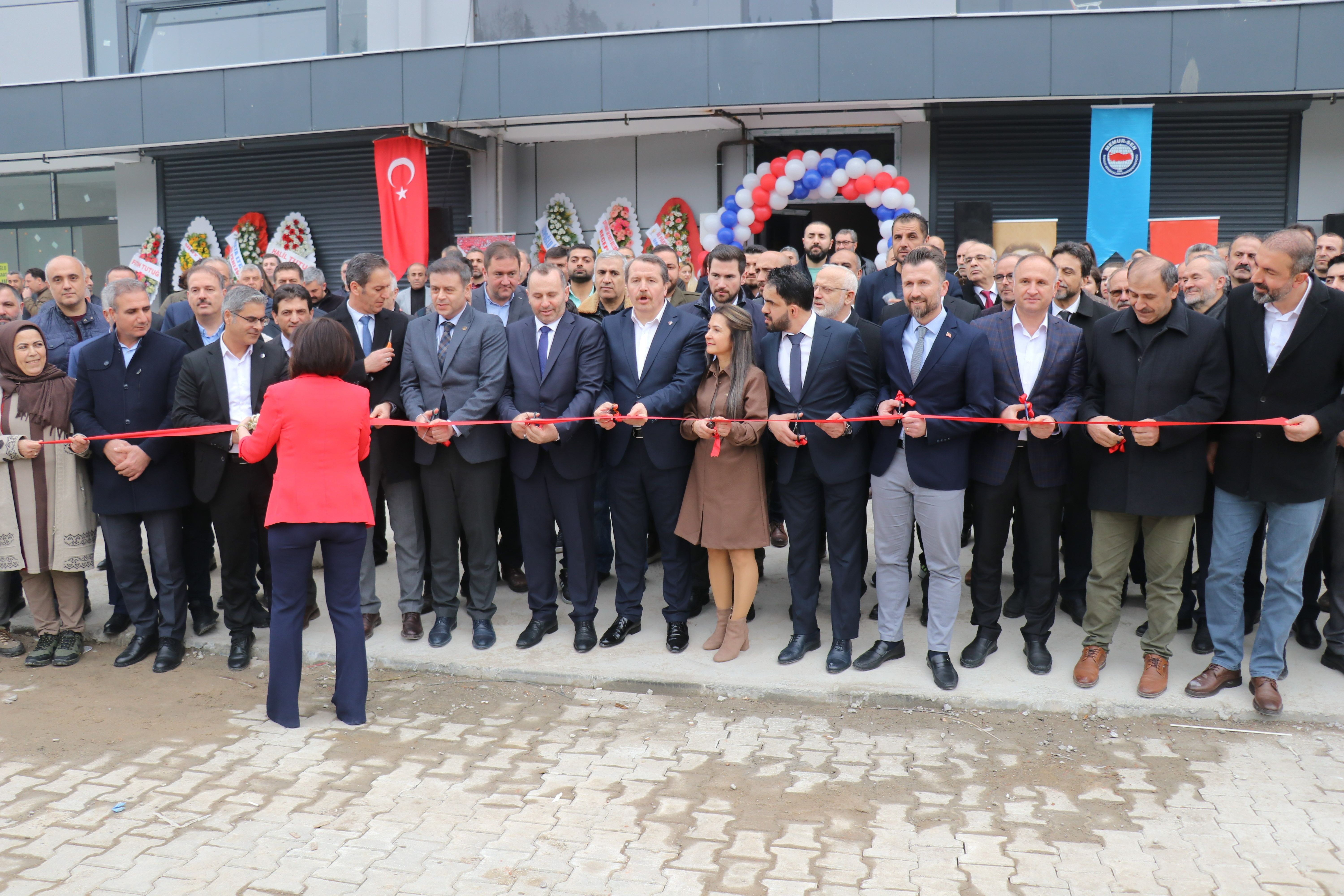 Memur-Sen Genel Başkanı Yalçın: Mart'ın sonunda kara kış yaşattılar bize Memur-Sen Genel Başkanı Yalçın: Mart'ın sonunda kara kış yaşattılar bize - 2. Resim