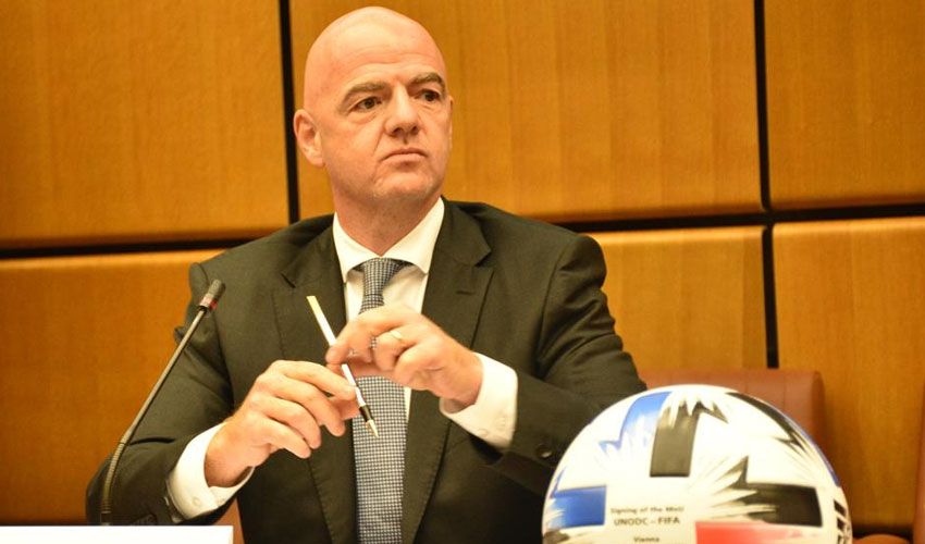FIFA Başkanı Gianni Infantino açıkladı: Futbolda mavi kart olacak mı? - 1. Resim