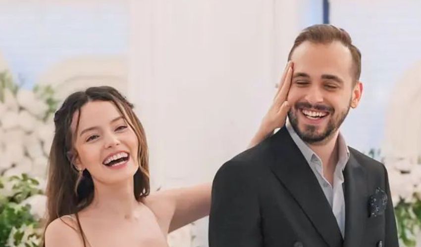 Kod Adı Kırlangıç’ın yıldızı Gizem Arıkan evlilik yolunda ilk adımı attı! İşte nişandan kareler Kod Adı Kırlangıç’ın yıldızı evlilik yolunda ilk adımı attı! İşte nişandan kareler - 3. Resim