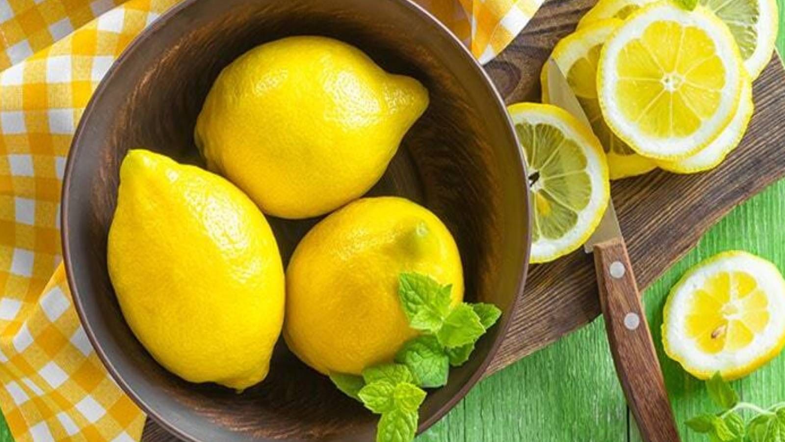 Tüm yemeklerinize mutlaka sıkın! Her damlası şifa olacak, tüm hastalıklara kalkan oluyor Tüm yemeklerinize mutlaka sıkın! Her damlası şifa olacak, tüm hastalıklara kalkan oluyor - 1. Resim