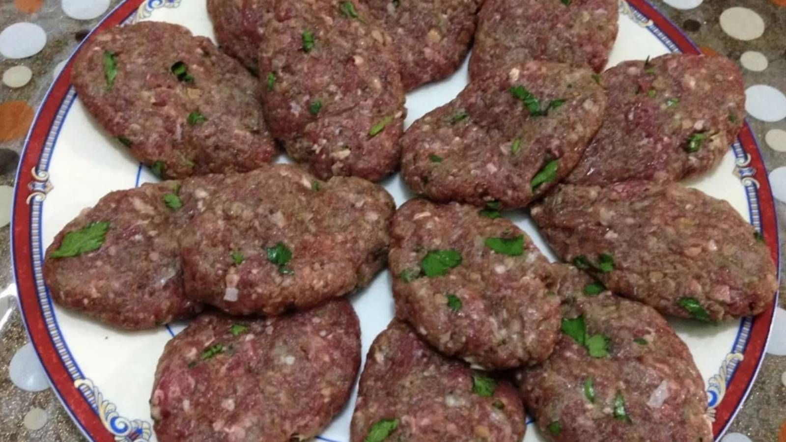 Canan Karatay gizli tarifini verdi: Harcın içine bir tutam eklemeniz yeterli, yumuşacık yapıyor Canan Karatay gizli tarifini verdi: Harcın içine bir tutam eklemeniz yeterli, yumuşacık yapıyor - 1. Resim